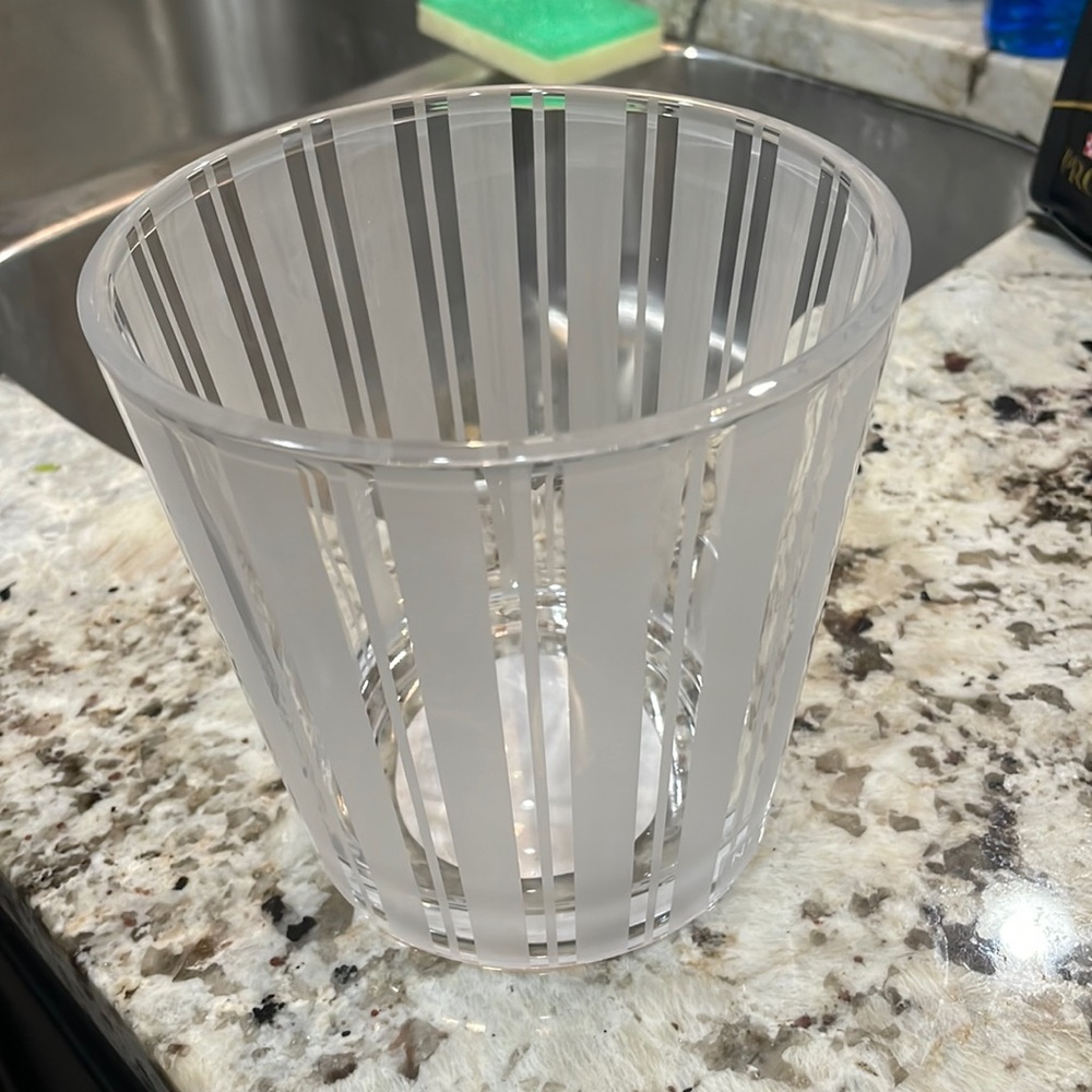Nest three wick votive